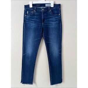 Like New! AG The Prima Crop Cigarette Crop Raw Hem in Size 27R